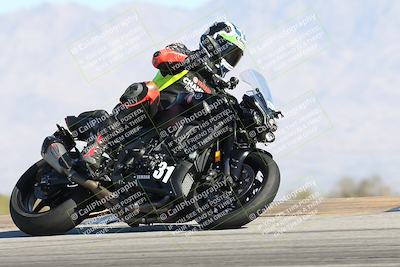 media/Dec-04-2025-Racers Edge (Thu) [[5ebc9f124d]]/3-B Group/4-Session 2 (Turn 9 Entry)/